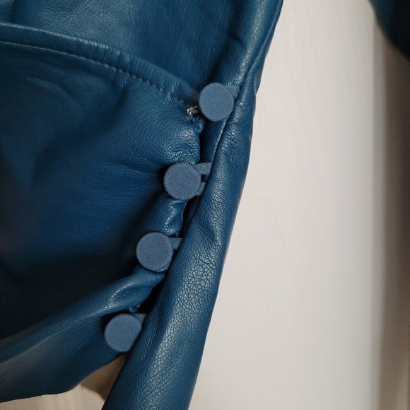 Blue Leather Oak and Fort Top - Picture 2 of 8